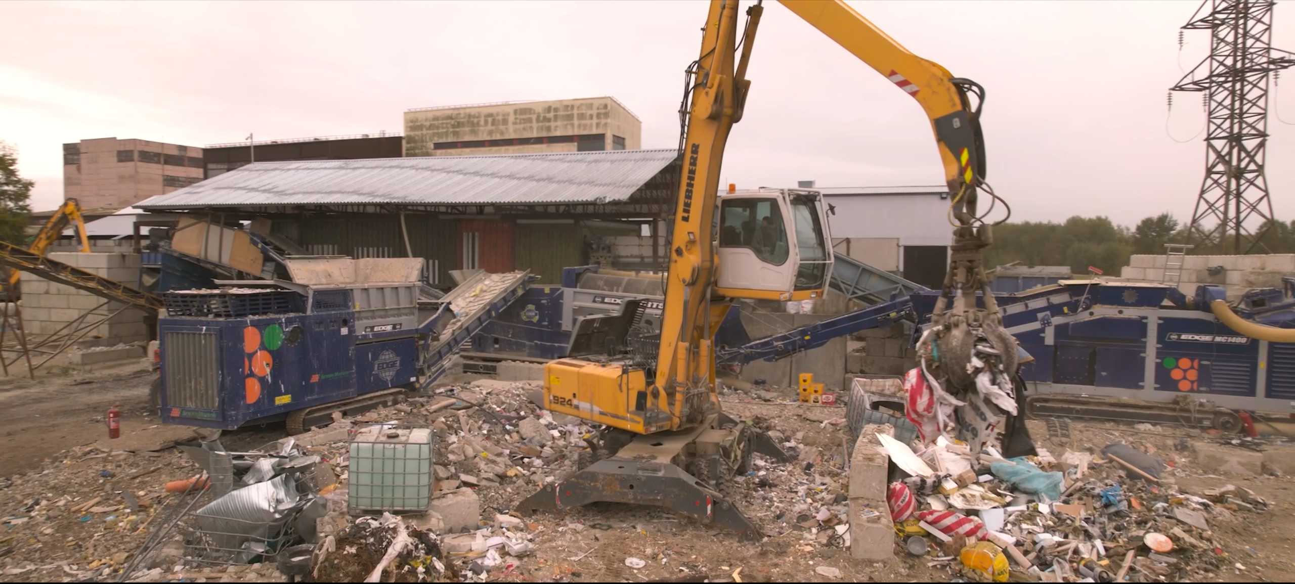 Construction and demolition waste crushing and handling complex